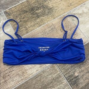 Frankies Bikinis Blue Swimwear Bikini Top Twist Front Removeable Straps L